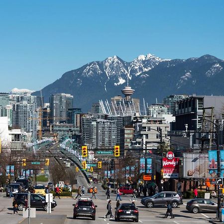 Billion Dollar Views In A Beautiful Fairview Slopes Heritage House Daire Vancouver Dış mekan fotoğraf