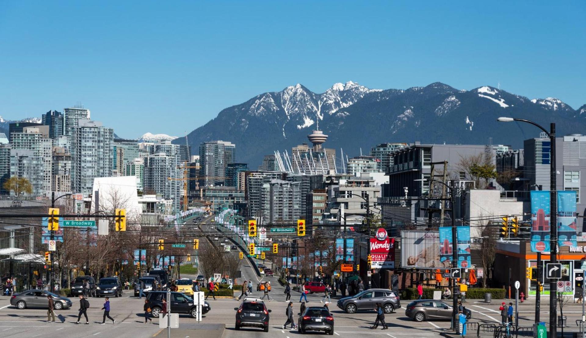 Billion Dollar Views In A Beautiful Fairview Slopes Heritage House Daire Vancouver Dış mekan fotoğraf