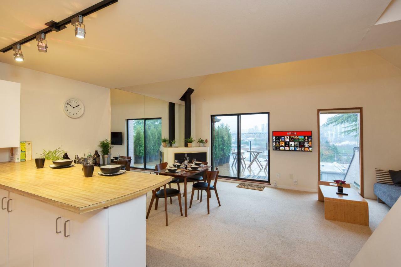 Billion Dollar Views In A Beautiful Fairview Slopes Heritage House Daire Vancouver Dış mekan fotoğraf